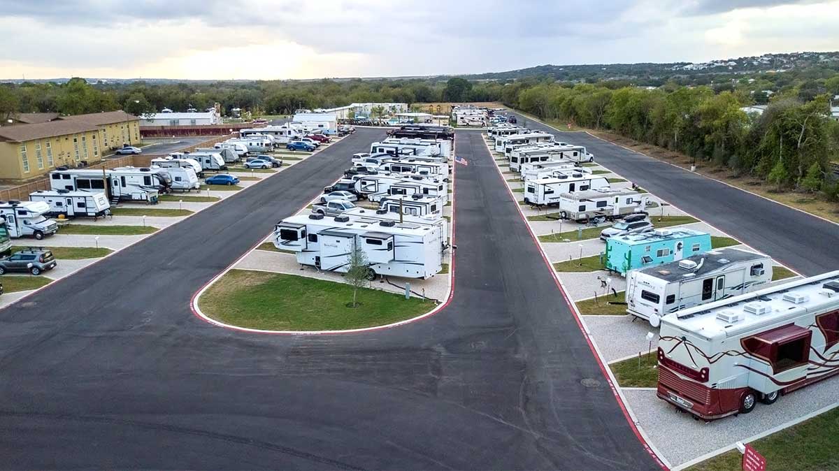 Meadow area at Camp Landa RV Resort in New Braunfels